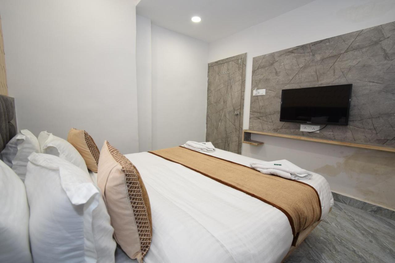 Hotel A1 Ahmadábád Kültér fotó