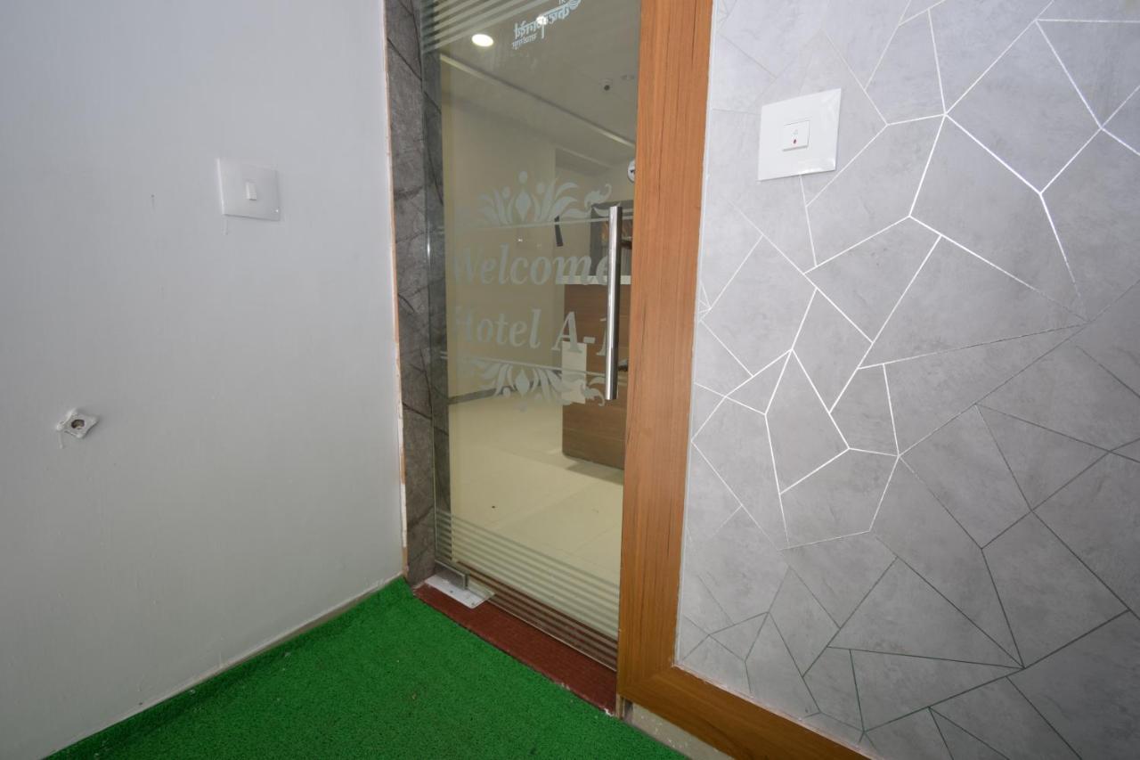 Hotel A1 Ahmadábád Kültér fotó