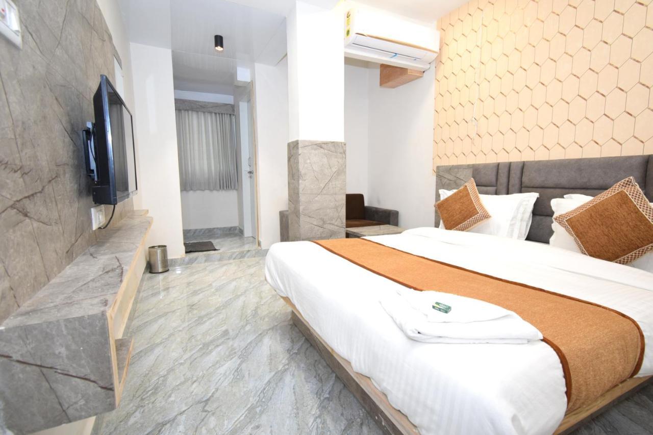 Hotel A1 Ahmadábád Kültér fotó