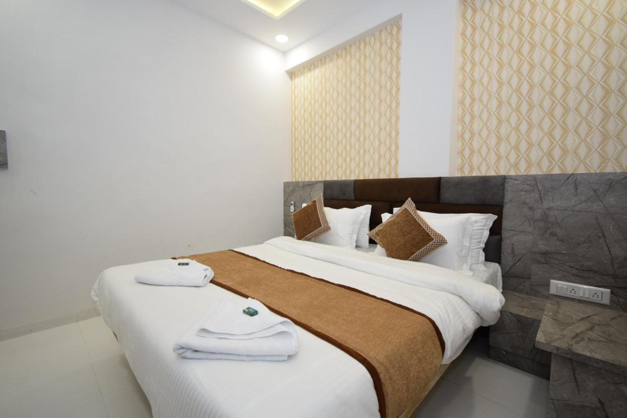 Hotel A1 Ahmadábád Kültér fotó