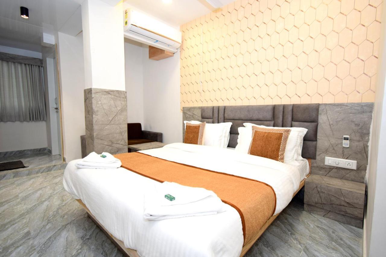 Hotel A1 Ahmadábád Kültér fotó